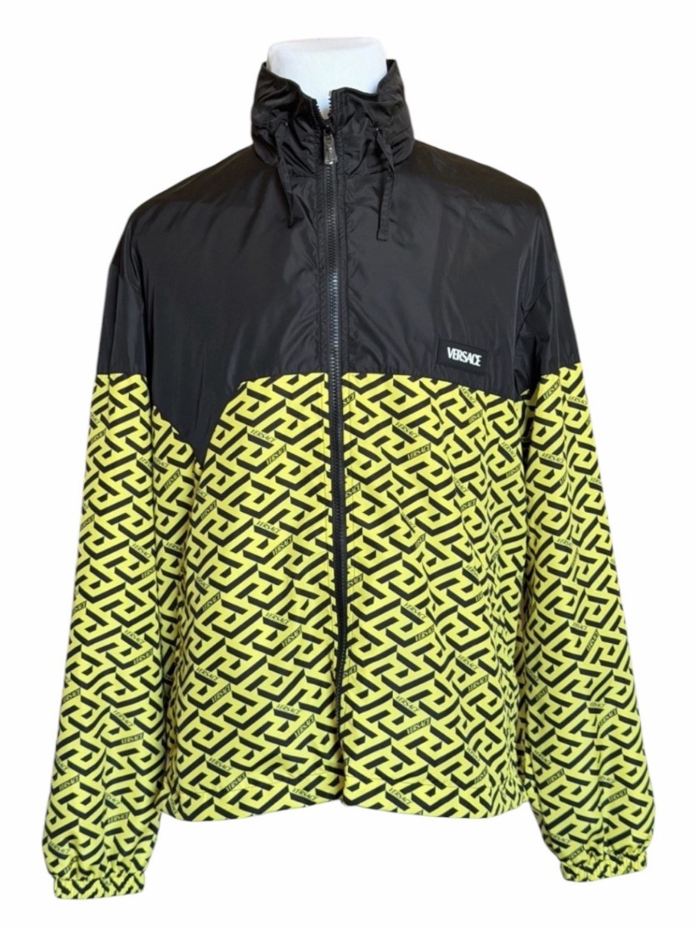 Versace Black and Yellow Patterned Logo Windbreaker size XL AUTHENTIC 100%